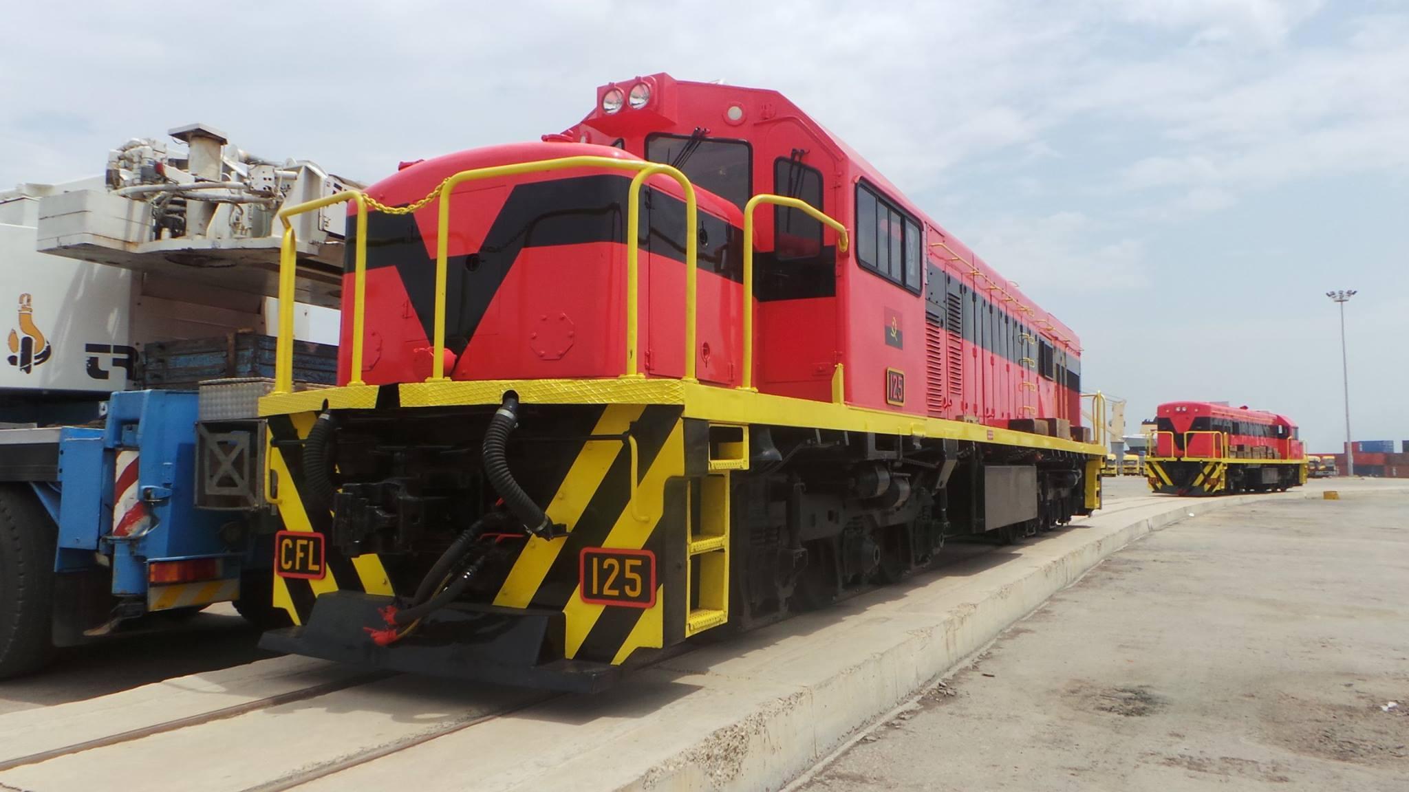 Caminhos de Ferro de Luanda receives locomotives