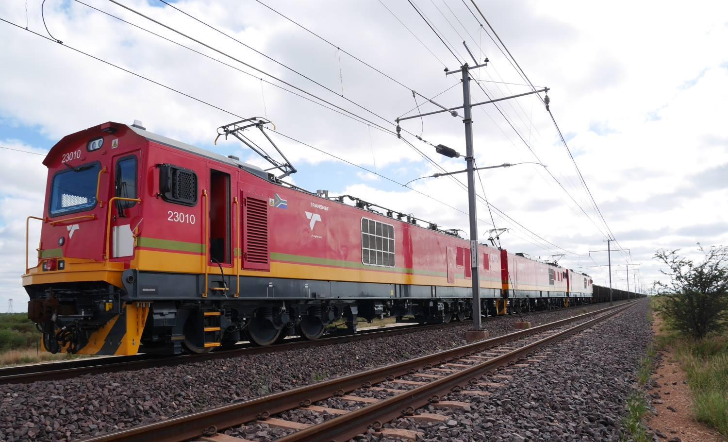 First 3 TRAXX Locomotives Start Commercial Operation in South Africa