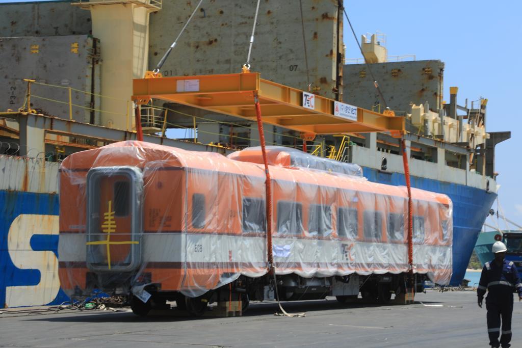 Tanzanian SGR Coaches Arrive