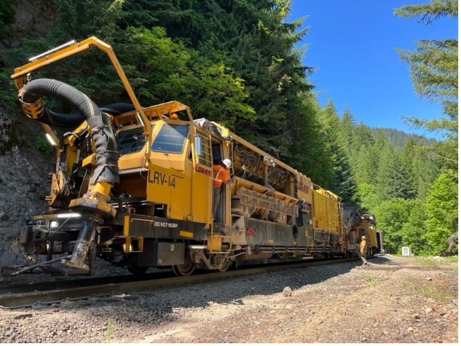 Precision Maintenance for Complex Track Areas with Loram