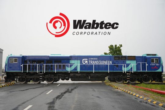 Wabtec and Rio Tinto SimFer Unveil the first Locomotive for the Simandou Project