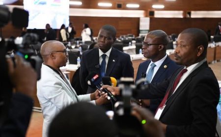 Lamola Calls for South Africa-Zimbabwe Ties to Deliver Jobs, Investment and Infrastructure