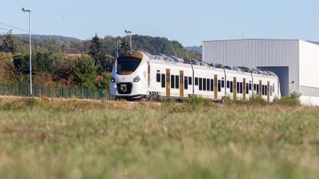 Alstom Begins Shipping Coradia Polyvalent Regional Trains For Senegal