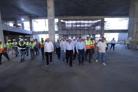 Egypt’s Transport Minister Inspects Aswan–Luxor Section of Second High-Speed Rail Line