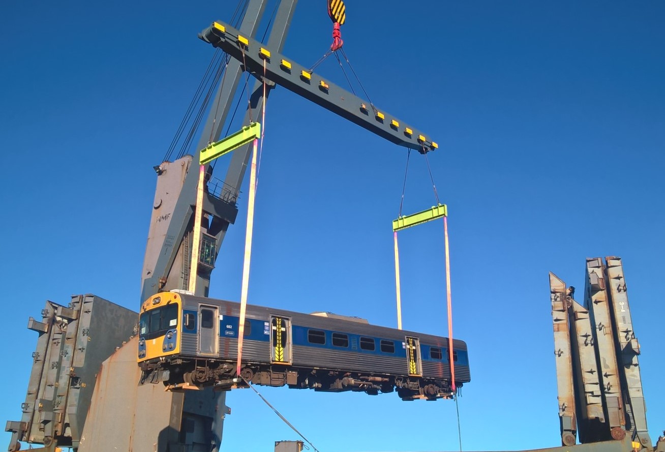 Auckland’s Diesel Trains Get New Life In Mozambique