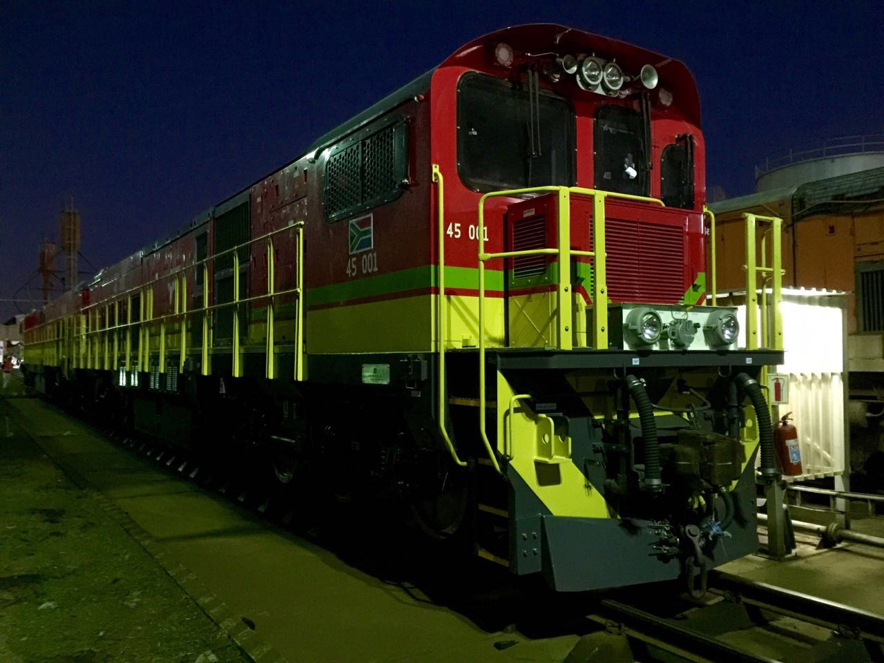 First Two Diesel Locomotives Handed Over to Transnet South Africa