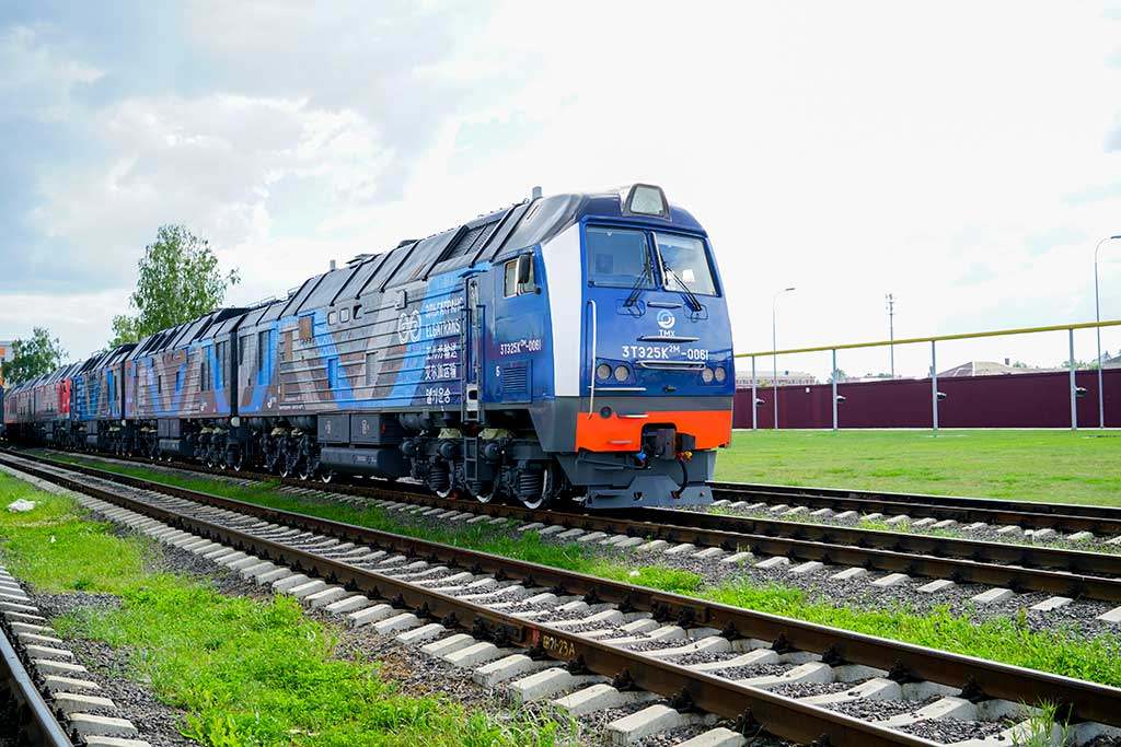 New TMH Diesel Locomotives To Transport Coal For Elga Coal Complex